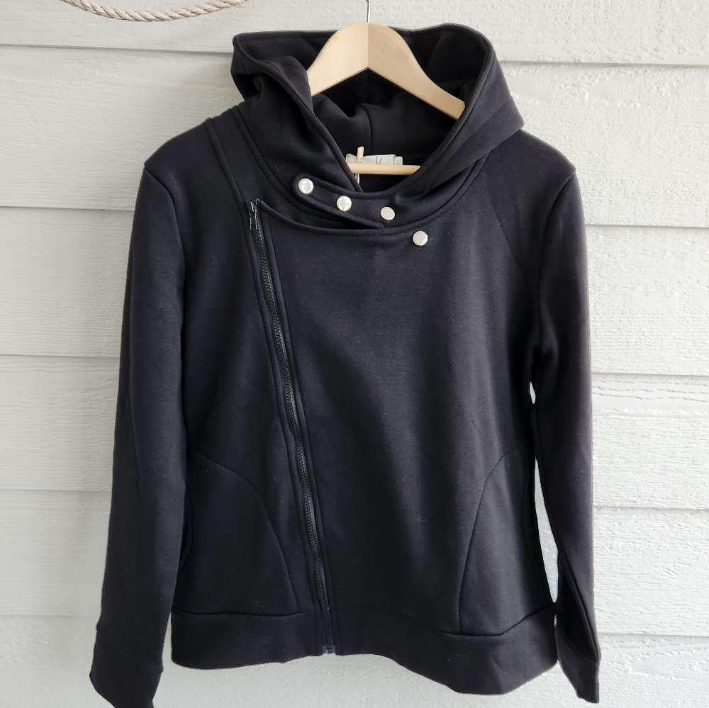 DressV Blk Zip& Snap front Hoodie